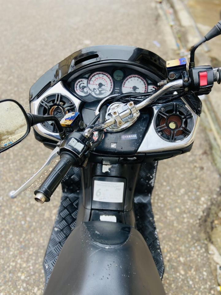 سلام عليكم
فورزا 08 بومه عميه

كهربائيات كلها شغاله دبلات نظيفه تايرات نظيفه

بي ام بي ثر يعوزه سماعات

نظافه الدراجه شوفت عينك بالصور

نقصها جويترها فجئه يخربط

الدراجه ابيعها طافيه

سعرها 400 الف قفل

اقر المنشور كامل

‭0773 942 6476‬
