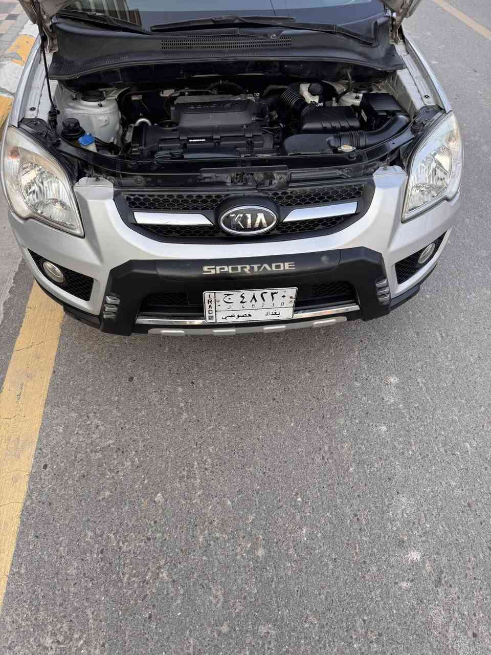 السلام عليكم شبابنا الطيبين افتح الفيديو وأسمعه للأخير حتى تعرف كل تفاصيل السياره لأنه طريقكم بعيد والنجاة في الصدق 
كيا سبورتج 2008 مكفولة كفالة عامه ماشيه فقط ١٧٠ اربع سلندر فول مواصفات تحكمات وكشنات تدفئة وكامره وبعد هواي بيها مواصفات وسلايد روف السياره جاهزه مابيها برغي نقص وكهربائيات كلها شغاله وايرباك سليم أدامه كامله بلكات تايرات ونوزلات وفيت بم وصدر كلها جديد سياره كولش نظيفه بالعافيه على الي ياخذها سبيرها منازل والي يعرف بالسيارات راح يأكد كلامي 
بيها صبغ موضحه بالفيديو بكصة القمارة بسبب العارضه مال المجمع شخطتها وبدون معجون كد شبر فقط والباقي سليم 

مكانها الفلوجة غير متواجد في الخاص والبيع نقد بدون مراوس 

السعر١٢٣ وبيها مجال

***********
***********
