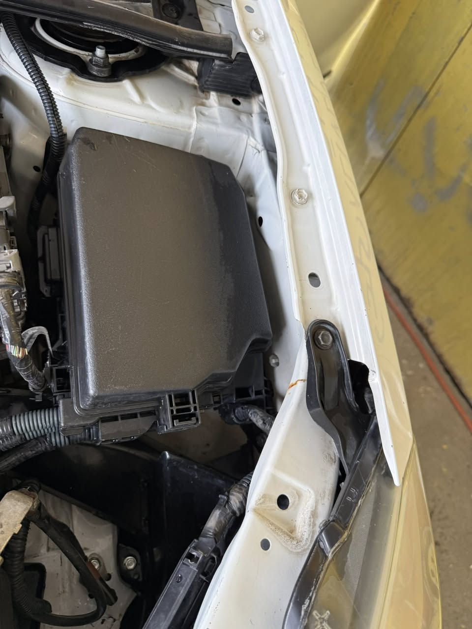 كورلا وارد امريكي موديل 16رقم واسط حادثه مال امريكا بابين مبدله بدون صبغ وبلعراق بيه بنيد صبغ وحالين دعاميه ابيعه على وضعه سيارة فول الفول بصمه جلد سلايت  شاشه جنطه بصمه شفتات ستيرن كامره لايت زنون وبعد بيه مواصفات ابيعه على وضعه اخوان اعتذر من المراوس اعتذر من المراوس ساعه يسولف وياك وبلخير يكلك تراوس سعر105مجال قليل مكانه سيارة بغداد سيارة بيه منضومة مال غاز***********
