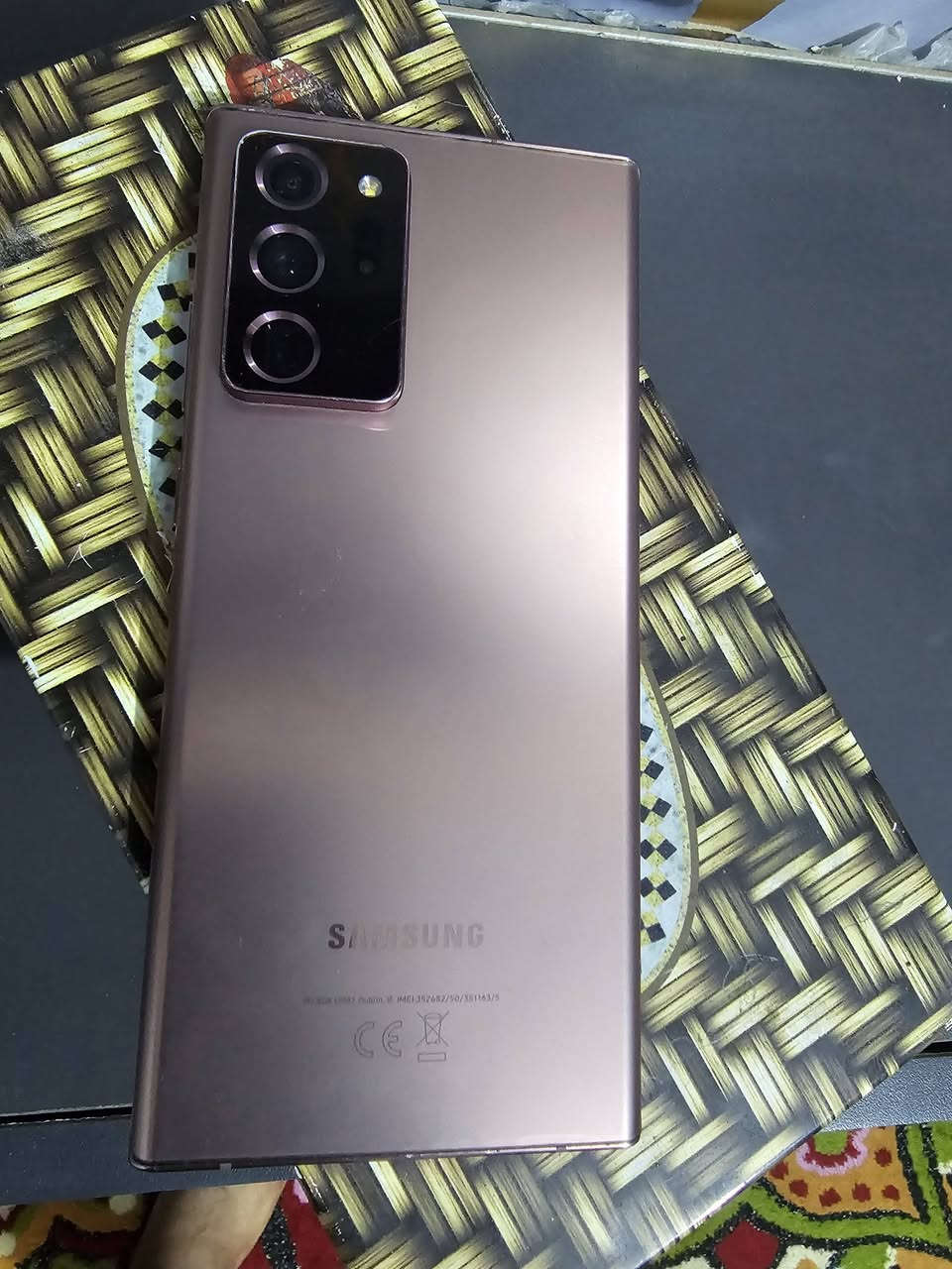 نوت ٢٠  شرق اوسط مكفول من كلشي جهاز نظافته ٩٥ السعر ٣٥٠ الف مكاني بغداد حي اور للإستفسار ***********9
