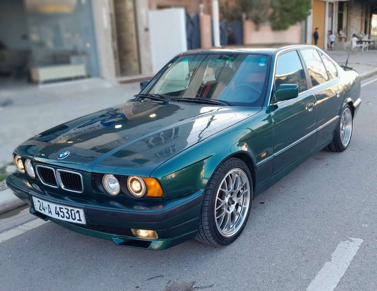 BMW 525كبس
موديل 91 
سنويه 29  
تراهم نقد وترهم قصاد وترهم مراوسه
كير محرك تبريد شرط
طخم تيارات جدد ويل كرن الغزال 
بسمي وشرط التحويل 
مكاني موصل 
كشنات جلد 
بجم عريض 
***********
***********
