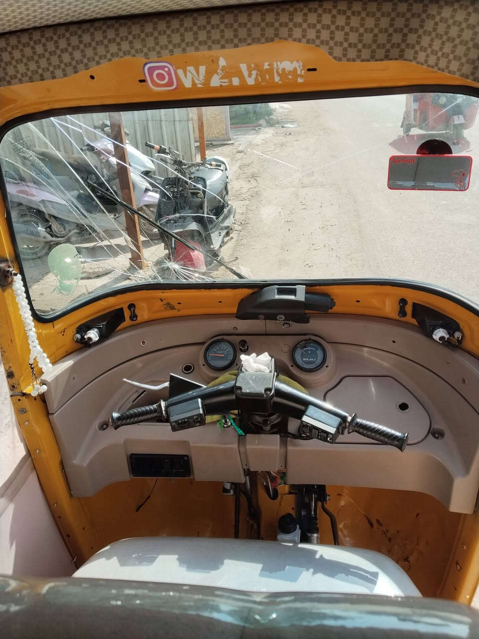 سلام عليكم تكتك البيع موديل ٢٠ بغداد زعفرانيه ***********
