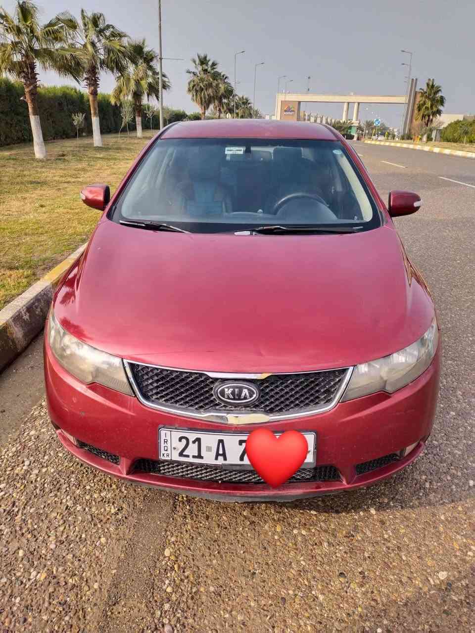 السلام عليكم كيا سيراتو 2010 للبيع تايرات جديد حدادية كاملة تدفئة تبريد سنوية 28 كوبون بانزين  ضرر باب ورا السايق وجامرلغ الخلفي السعر 87بيها مجال للطيبين 
#***********
