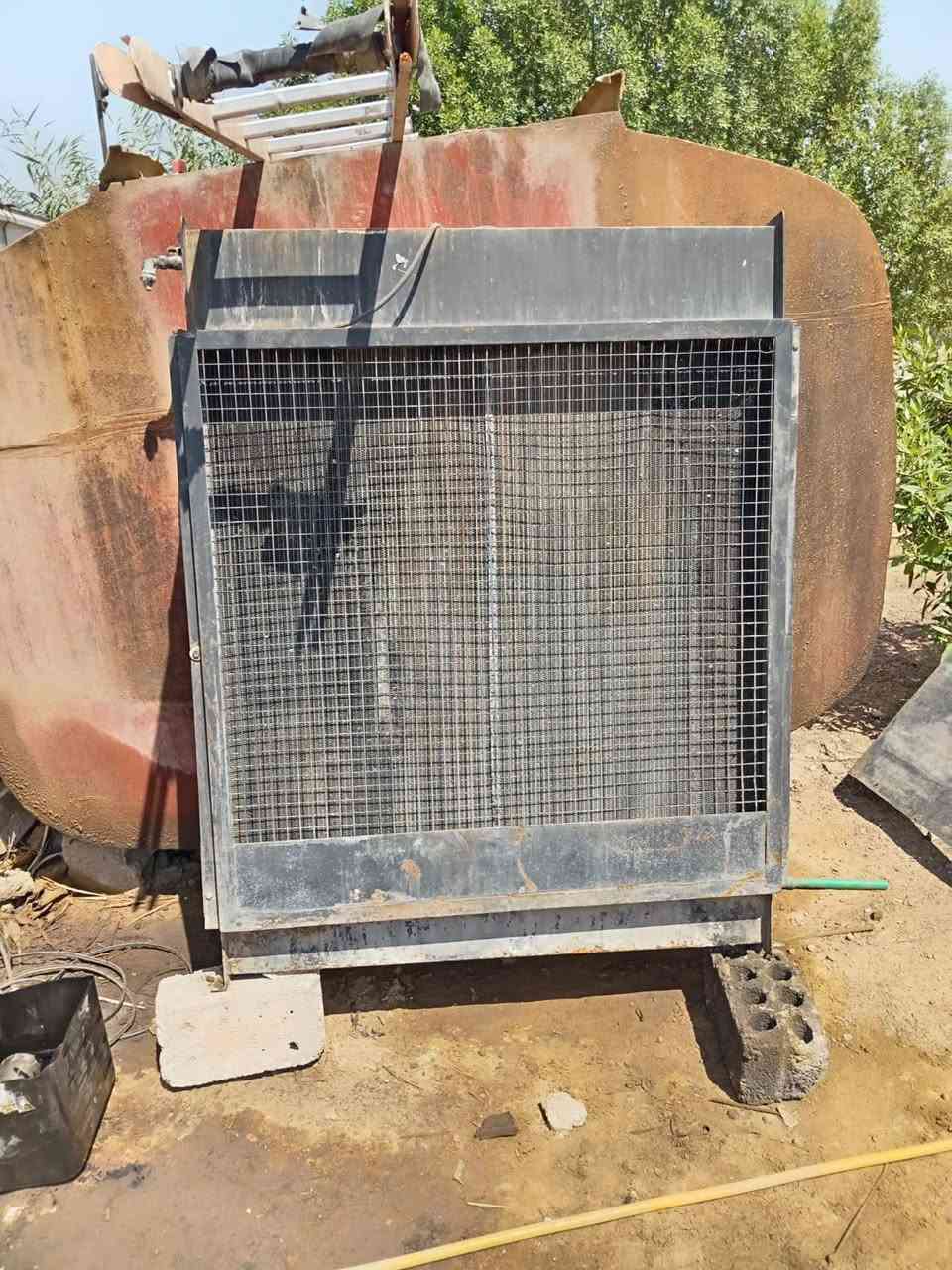 السلام عليكم
راديتر للبيع سعرها ب 300 
مكاني كربلاء طوريج ***********
