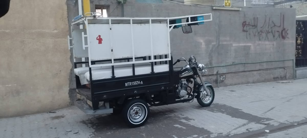 السلام عليكم حجر للبيع في زقام قطره لحيم ما بي 0 7 8 7 0 0 2 4 4 7 2
