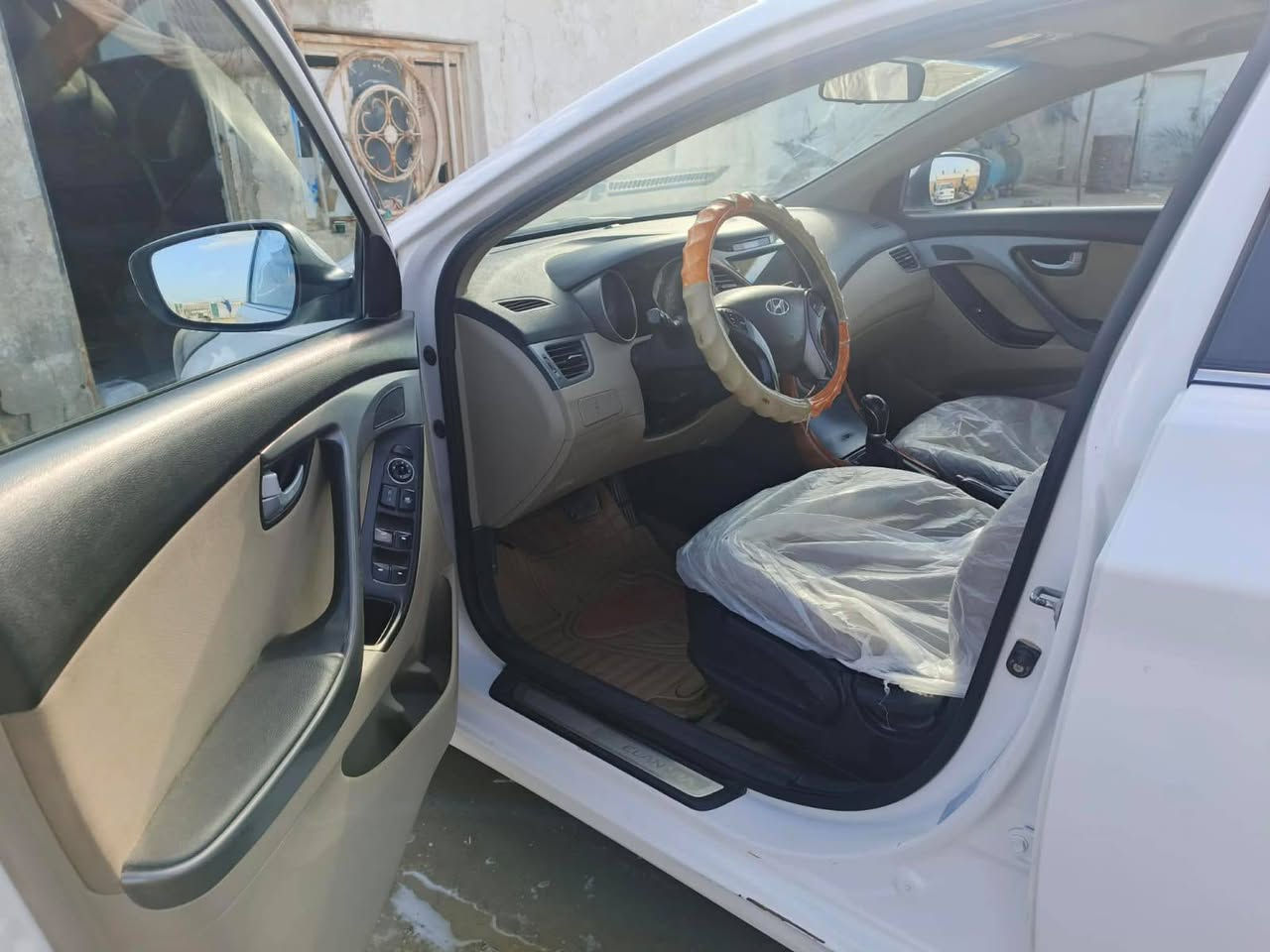 بسم الله الرحمن الرحيم
النترا وارد خليجي ابيض رقم انكليزي سنويه لل 30 باسمي موديل 15 فول عدى البصمه مكينه 1800 مامفتوحه مكينته مكفوله كفاله عامه ماعدى شبر بارد يم قبق البانزين و 8 لو 9 رصعات حالوب خفيفات بالجنطه والقماره
***********
