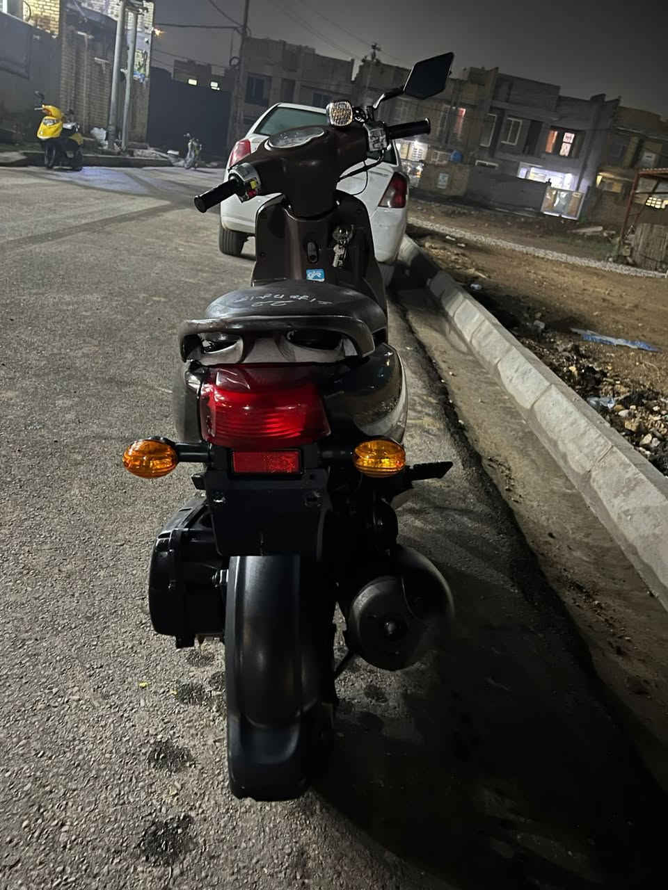 فله للبيع لون جوزي الدواخل جوزيات الدراجه مكفوله كفاله عامه صاله 3اشهر من جبتهاا السعر 950وبيهاا مجال بسيط كلشي شغال  مو شراي لا تعبني ***********هذه رقمي
