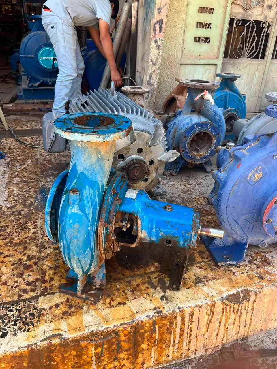 للبيع مضخه تركيه 5X6 هيت 20 مستعمله السعر 400 الف العنوان سامراء رقم هاتف 📞 ***********
