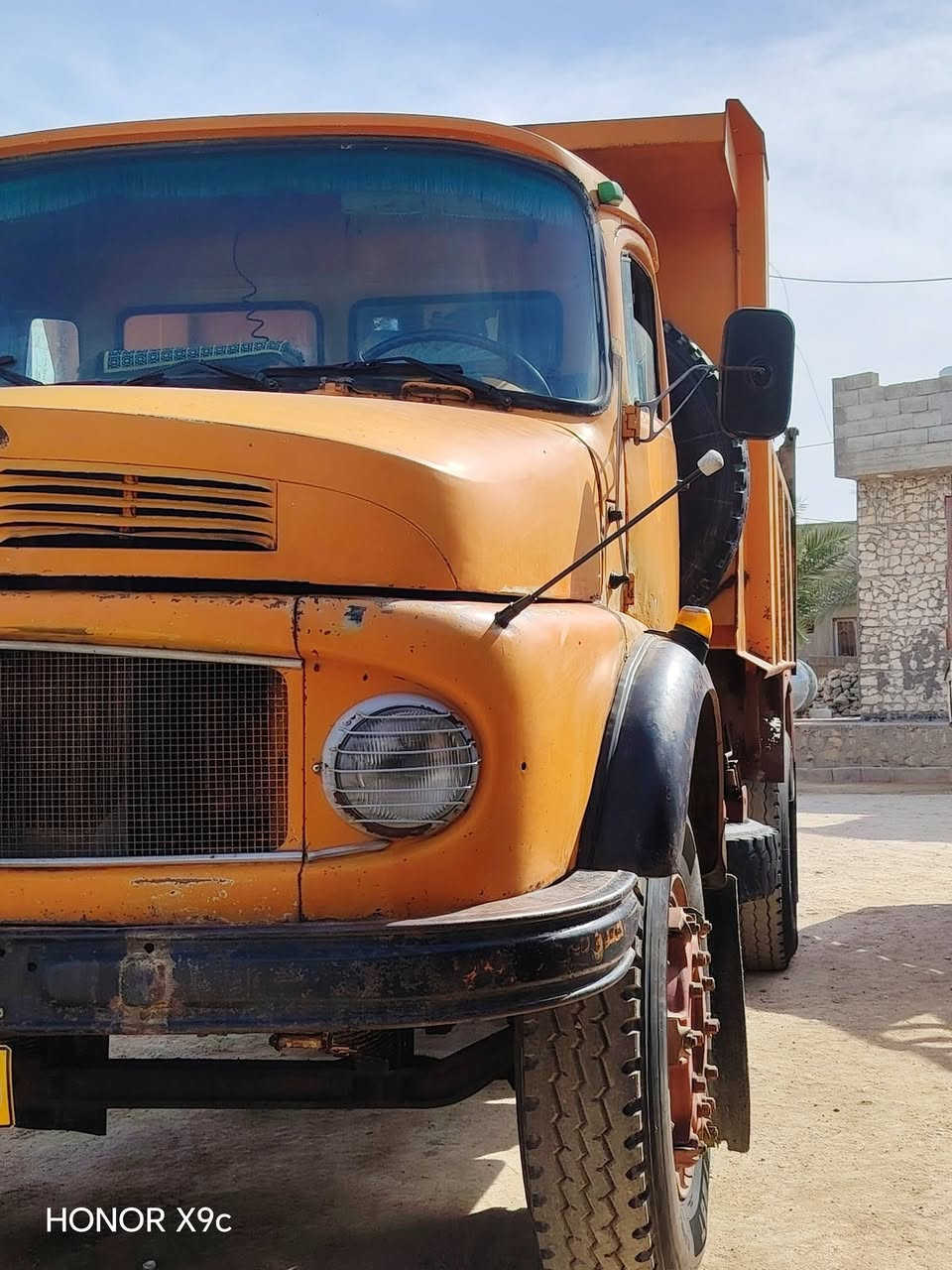 سلام عليكم اقجم البيع موديل 74 مايلر سكس ومراجعه تك بدي عمل محرك كير اكسل كفاله لاستفسار ع رقم ***********
