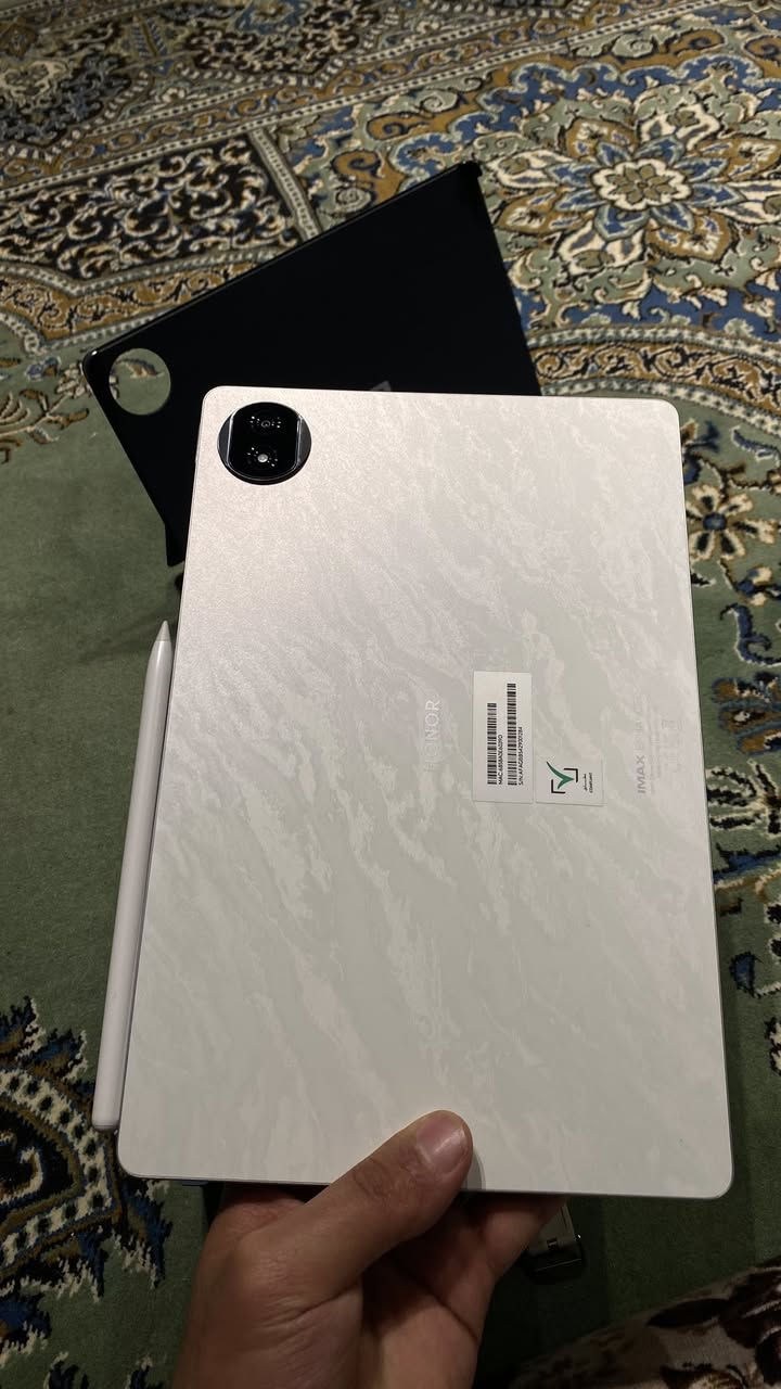 Honor magic pad 2
هونر ماجك باد جيل الثاني ذاكره 256  جاهز بعده بحاله الوكاله اخذته بنهايه شهر 9 جديد ونظيف جداً مثل ما في الصوره سبب البيع محتاج فلوسه بسعر 800 كامل ملحقاته  وياه گفر وقلم والقلم نفسه بي اغطيه للراس مكاني بغداد واذا شراي نتفق على مكان داخل بغداد قريب عليك وعليه ملاحظه يشغل ببجي 120 فريم معالج مالته قويه جداً   ( ما استخدمه للالعاب استخدام دراسه وشغل)استخدامه خفيف جداً


**إذا كنت صاحب هذا الإعلان وتريد حذفه لأي سبب، رجاءا أرسل رسالة إلى الدعم الفني**