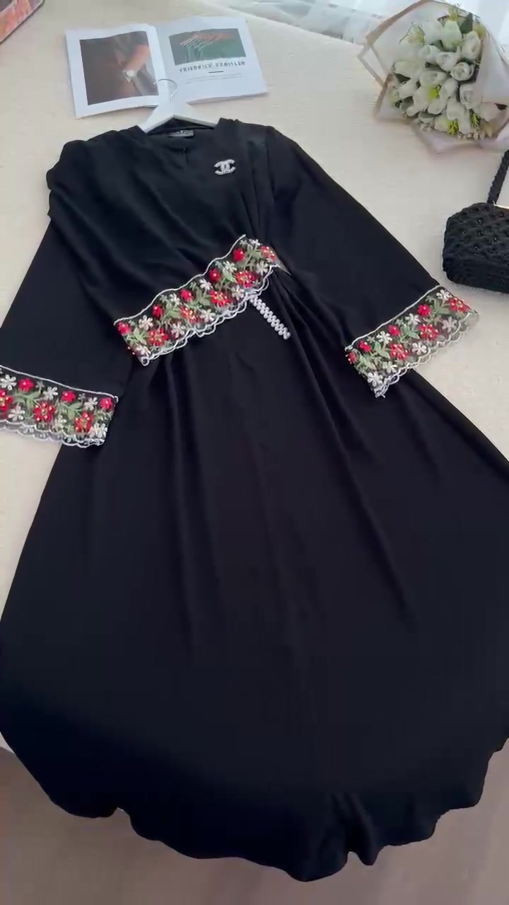 فستان ويا شال ويرهم عباية ونازك بلبس ترند صاير مسويه عليهن عروض قطعه 29الف 😍 وقطعة جديده كوالتي عالي
@إشارة


**إذا كنت صاحب هذا الإعلان وتريد حذفه لأي سبب، رجاءا أرسل رسالة إلى الدعم الفني**