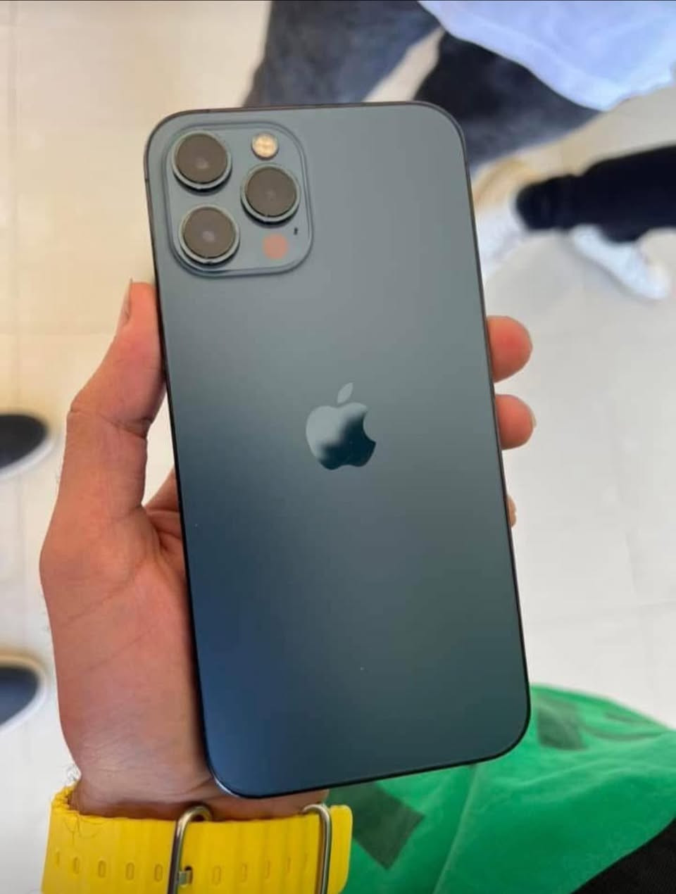 12بروا ماكس
بطاريه100
دبل سيمza
ذاكره256
مبدل شاشه وبطاريه وكامتره مو واضح
سعر250 

اتصال وتدلل ***********
