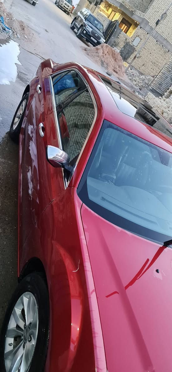 شباب سلام عليكم 
اوباما.   ٢٠١٢
كفاله من الصبغ والتبديل السياره حلوه وجاهزه  ممشتغله على الخط محدث موديل وكليته اصلي امانه الله  استخدام شخصي بيه 
كم بكان بارد  فقط 
للبيع ١٧٧ ورقه وبيه مجال مكاني بغداد 
***********
