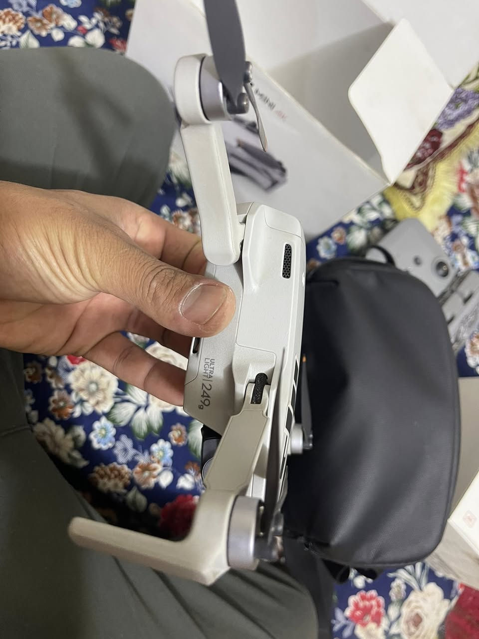 السلام عليكم ميني 4K  كومبو نظافة 95%  مستخدمة شي قليل السعر 675 الف
استفسار ***********
