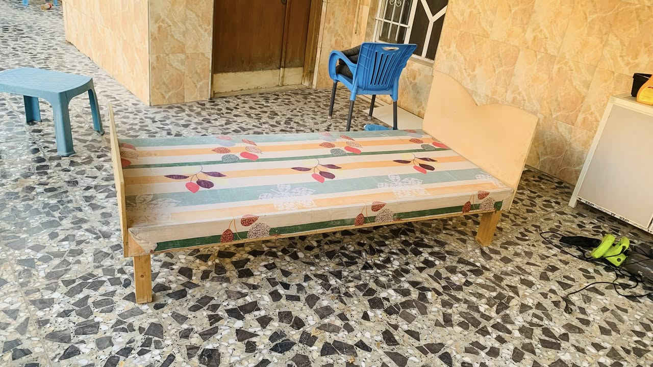 جرباية للبيع مستعملة
عرضها 90 سنتم 

طولها  2 متر 

نظيفة مامكسوره من اي مكان 

سعرها 40 الف 

المكان المسيب حي العلمين قرب  الجامع الاصفر


**إذا كنت صاحب هذا الإعلان وتريد حذفه لأي سبب، رجاءا أرسل رسالة إلى الدعم الفني**