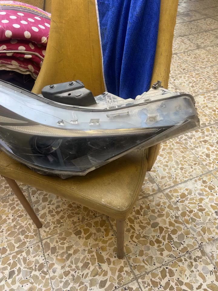 زوج لايتات اماميه النترا امريكي بيهن كسر بل جام شغالات 
وتك بكلايت جهه الايمن شغال بي كسر بل جام 
كيجات النترا ٢٢ 
مكاني بغداد الدوره


**إذا كنت صاحب هذا الإعلان وتريد حذفه لأي سبب، رجاءا أرسل رسالة إلى الدعم الفني**