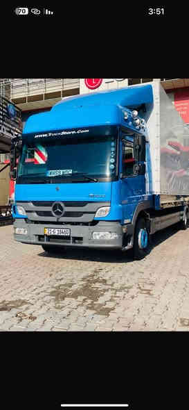 اتيكو 2012 حجم 1229 طول 7،25 ارتفاع 270سم  جوبلس خلفي امامي ورك 8 كير سياره جديده كامله كبل للشغل ***********
