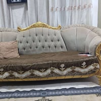 تخم 10مقاعد للبيع ب300الاتصال 07705408001