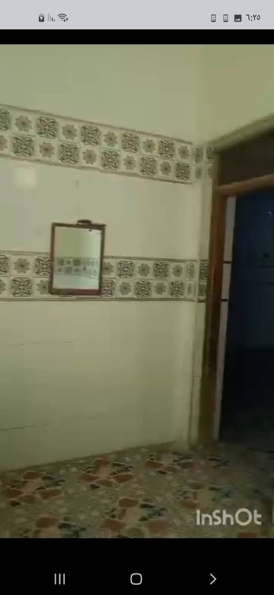 دارللبيع 250 م طابوصرف حي النهاوند 3 خلف داره البلديه السعر 115قفل رقم الموبايل *********** بي واتساب 150 مبنيات 100 قطعه فارقه خلف البيت تصميم الخريطه بيتين رقم الدار9236/12
