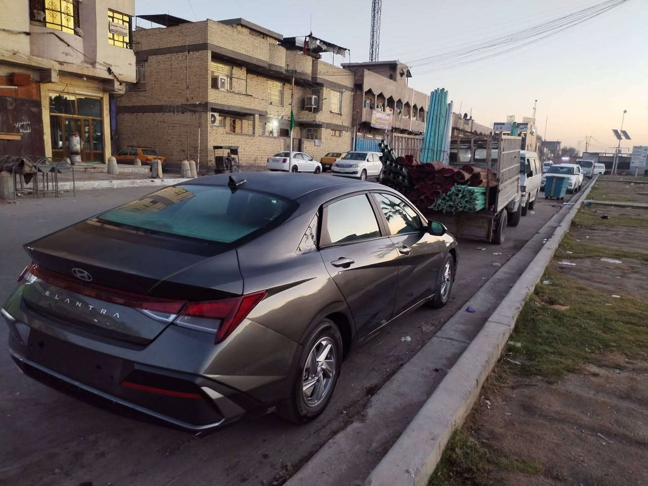 #مستعحل_على_البيع⬇️

النترا موديل 24 جديده لوك وارد أمريكي حادث خلفي بسيط بدون ايرباك تبديل قطعه وحده فقط نفس الون (باب خلفي) وتصليح الجاملغ الخلفي، اي نقص مابيها، نقصها بس تشد غراضها وكلهن موجودات بالبيت، ومستعجل على البيع والشراء فقط خلي يتصل وبسعر مناسب والله، بغداد مدينه الصدر. 

***********
