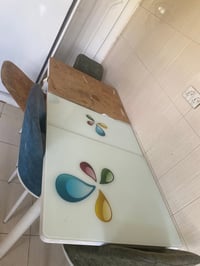 طقم سفرة • عيوب واضحة • كراسي متضررة