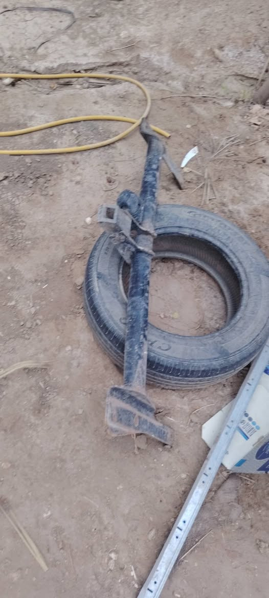دعاميات اماميه
وخلفيه
بيها فيشه مال سحب عربانه مثل ما موضح بالصوره
رقم الموبايل ***********
