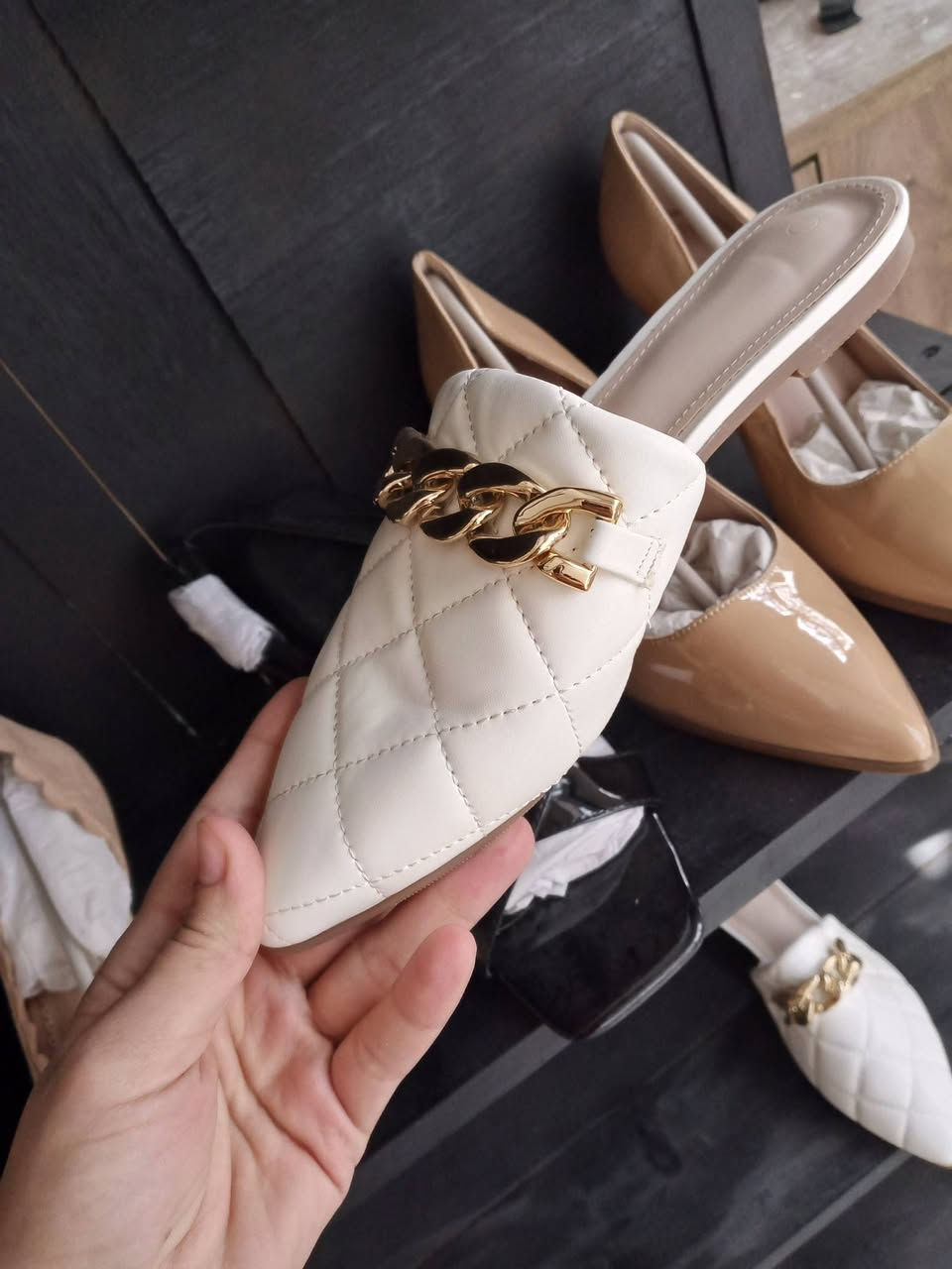 السلام عليكم اخذية تعزيلة محل جملة شي أن القطعه تطلع ب4 العدد 50 حذاء يوجد توصيل مكاني كربلاء


**إذا كنت صاحب هذا الإعلان وتريد حذفه لأي سبب، رجاءا أرسل رسالة إلى الدعم الفني**