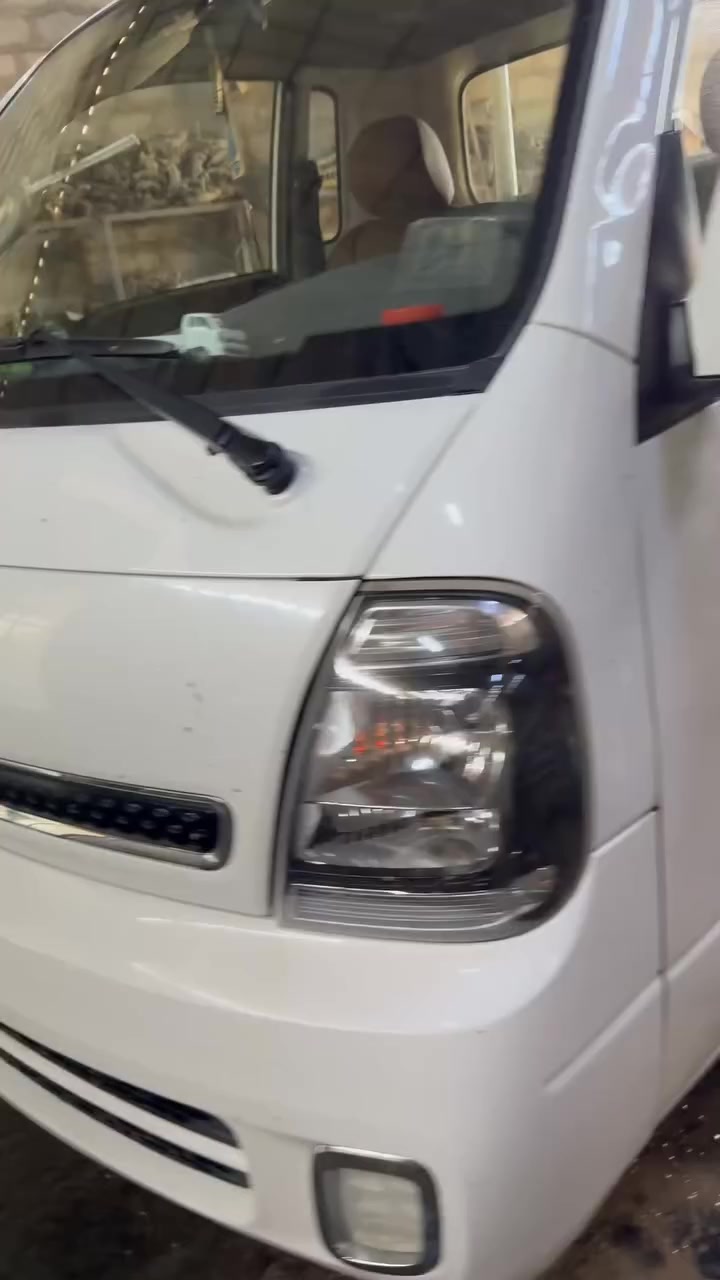 السلام عليكم كيا موديل 2021 ماشيه 193 السياره مكفوله ماعده باب السايق مكينه كير صدر اكسل مكفولات تايرات جدد السعر 130 وبيه مجال مكان السياره واسط 
***********
