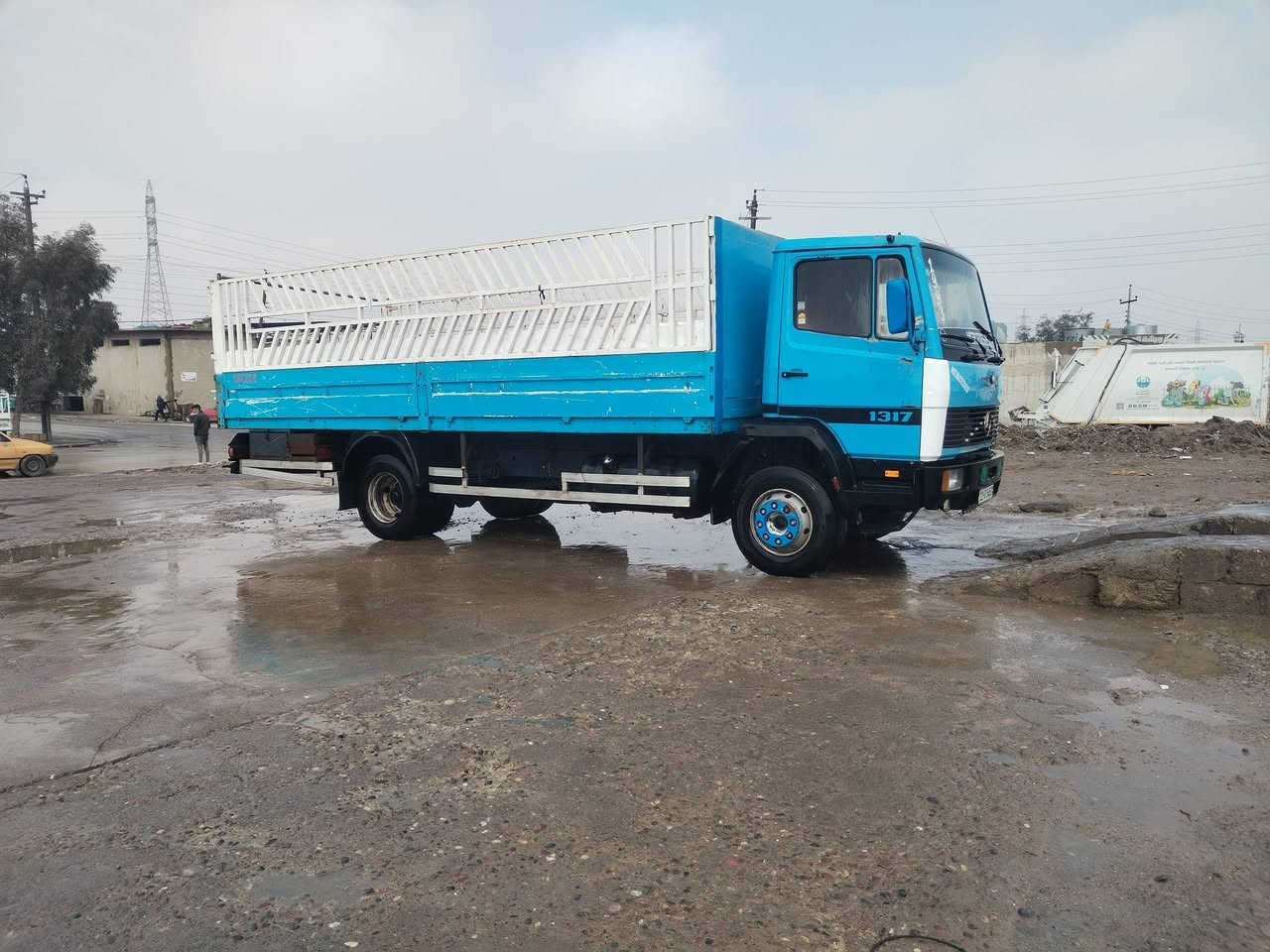 محرك سوبر سبعة كير  رقم بغداد رقم انكليزي  بسمي حمولة ثلاثة طن ***********  السعر ١٢٠
البة للبيع مديل ٩٣
