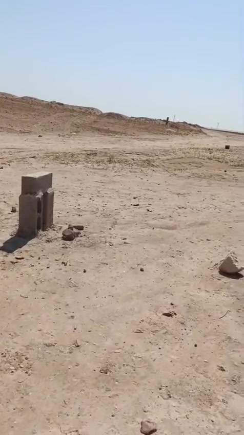 قطعة أرض معروضه للبيع
الموقع الكرابله حي زيتون 
على شارع 8متر 
واصله كهرباء
مساحة 418م
السعر 5500,000 الف وبيه مجال 
للاستفسار الاتصال على الرقم 
***********
