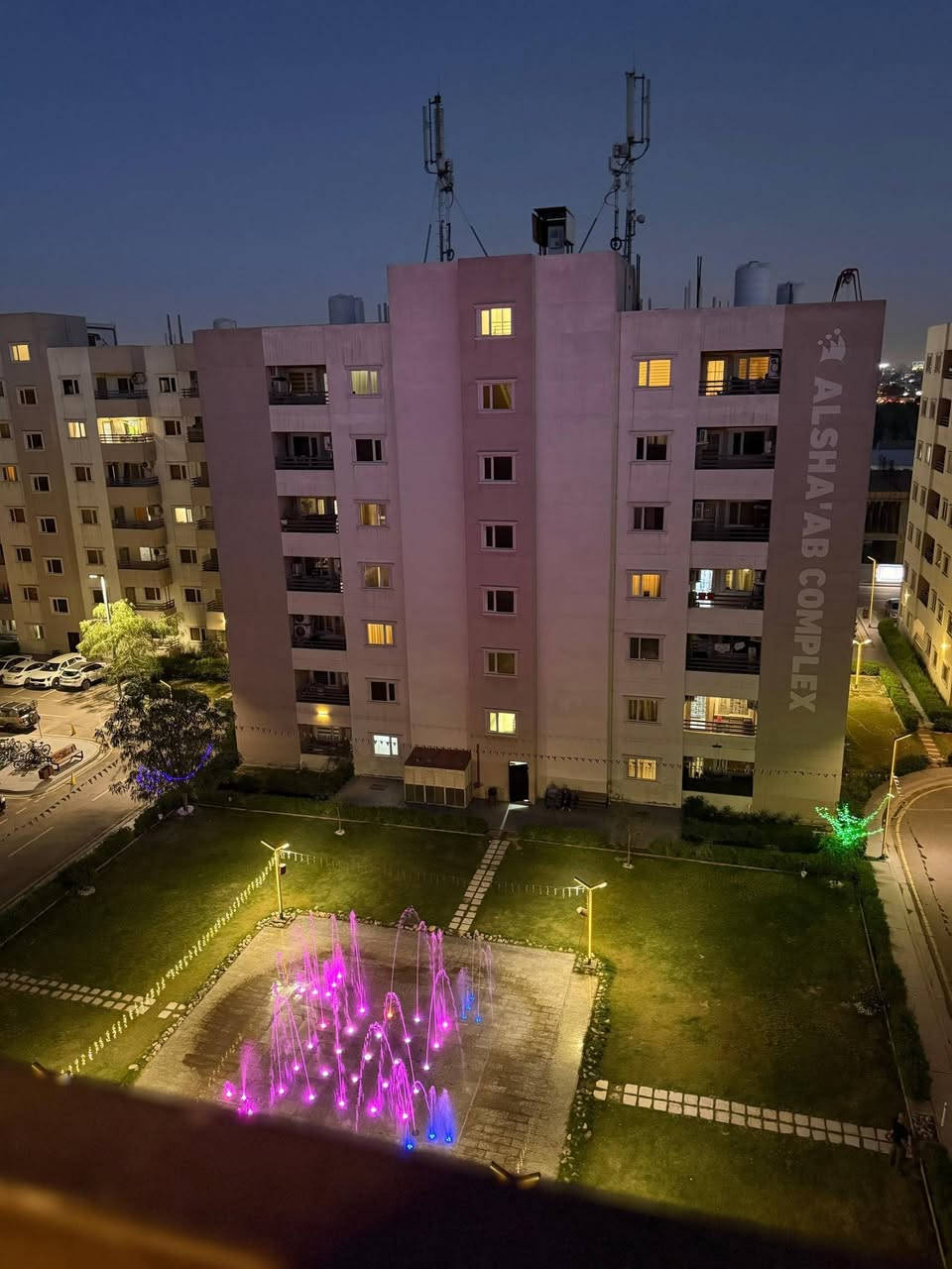 عروضنا الجديدة في مجمع الشعب السكني متكامل الخدمات والمواصفات كهرباء ٢٤ساعه وغاز وكاميرات *********** شكرا لإدارة الكروب والادمن الطيب
