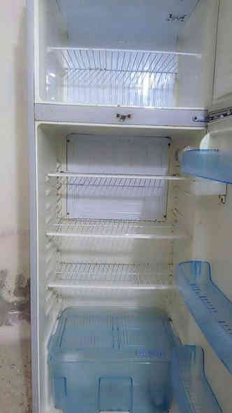 سلام عليكم عندي  ثلاجه 
سعرها، 250 وبيها مجال 
الاستفسار، الرقم، ***********
المكان مدينه الصدر قطاع 23 قرب الاورزدي 
مستعجل ع لبيع
