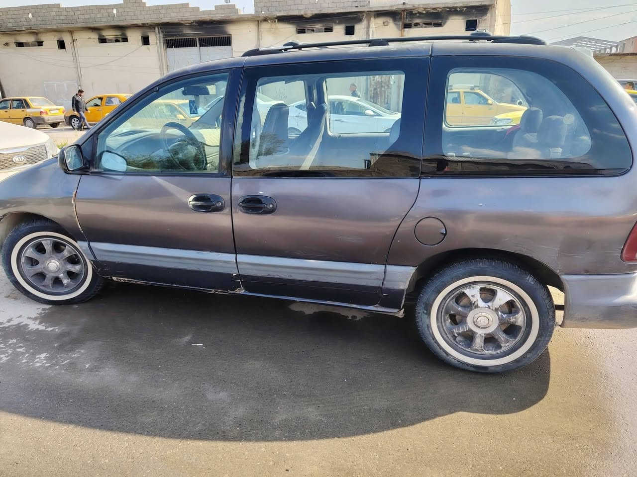 دوج كرفان موديل 96 رقم نينوى شرط التحويل معامله كامله كمرك هزه غرامات كلها جاهزه بس تحول سعر 30

‏‪***********‬‏ومستعجل علا بيعتها ضروف
