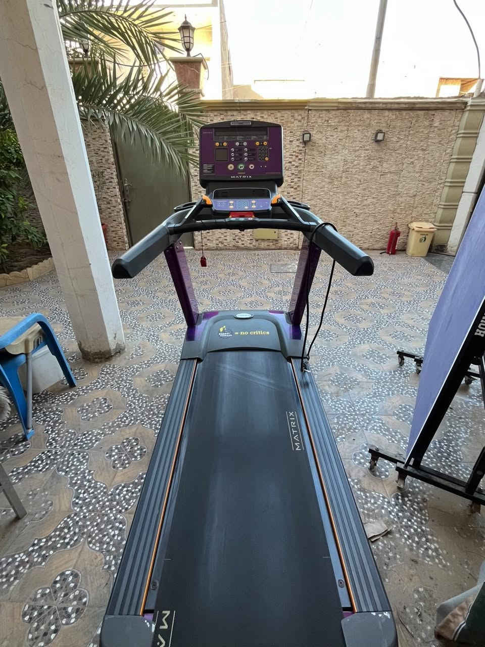 السلام عليكم
أخوان هذا جهاز سير Matrix T3X للبيع
الجهاز حالته ممتازة من ناحية كهربائيات ونظافة وكلشي
الجهاز نظيف كلش استعمال متقطع أقل من شهر.
الي يريده يجي يراسلني ويشلع عيوني على شرط الفحص والتشغيل.

أخوان الجهاز انا مشتريه سعره مليون و٣٠٠ الله شاهد علي وما صارله فترة عندي اشتريته منا وهسه اريد ابيعه لأن الجهاز محد يستعمله.

***********
السعر ٩٥٠ ألف وقابل للتفاوض.

مكاني:
البصرة - حي الرسالة - قرب مستشفى المودة

