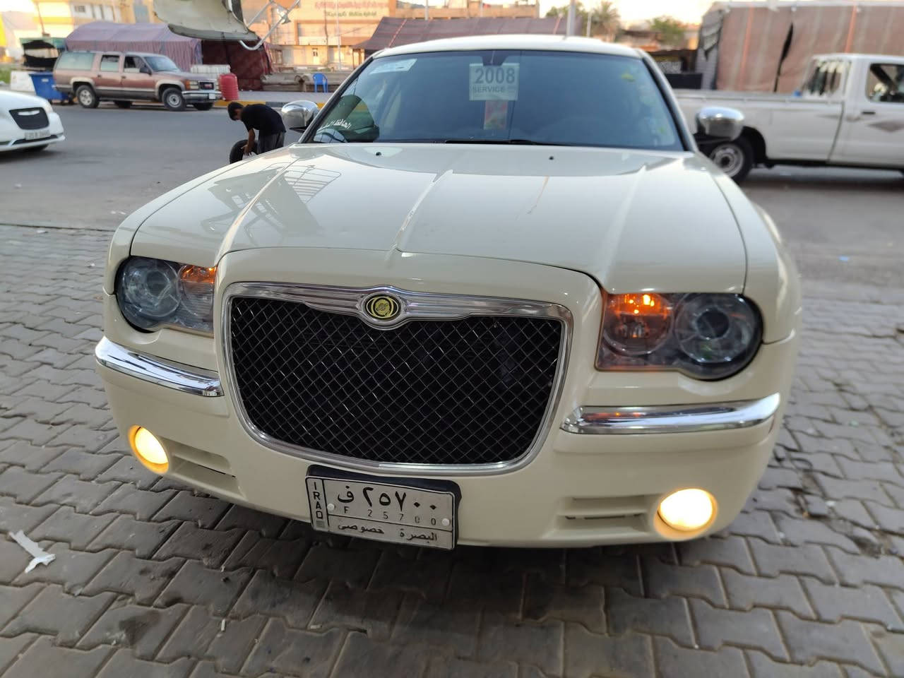 اوباما للبيع موديل 2008 رقم بصرة سنوية لل28 مكينة 3ونص السيارة كنديه دون ضربه السيارة فتحه فول مواصفات كير مكينة حدادية تخم تاير تبريد كله جديد وبيهه صبغ اثر خياس 3قطع عنوان السيارة بصرة السعر 105رقم الهاتف/***********
