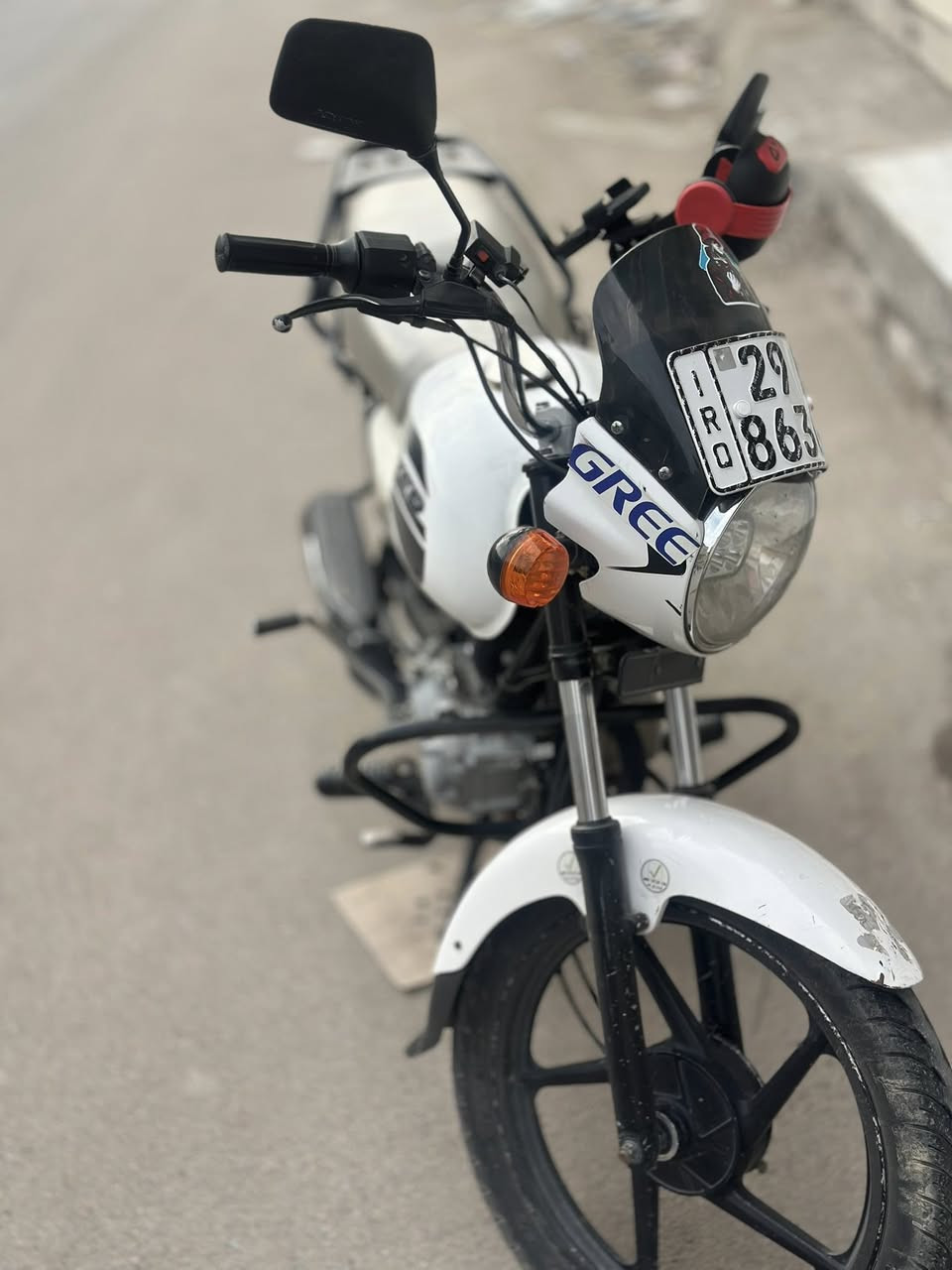 السلام عليكم دراجة بوكسر موديل 2021بسمي تحويل ثاني يوم  لبيع اي نقص مابيه  مليون و750 بيه مجال لاستفسار رقم ***********
