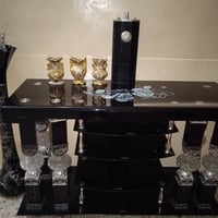 ميز تلفزيون • ٤ مزهريات • موصل