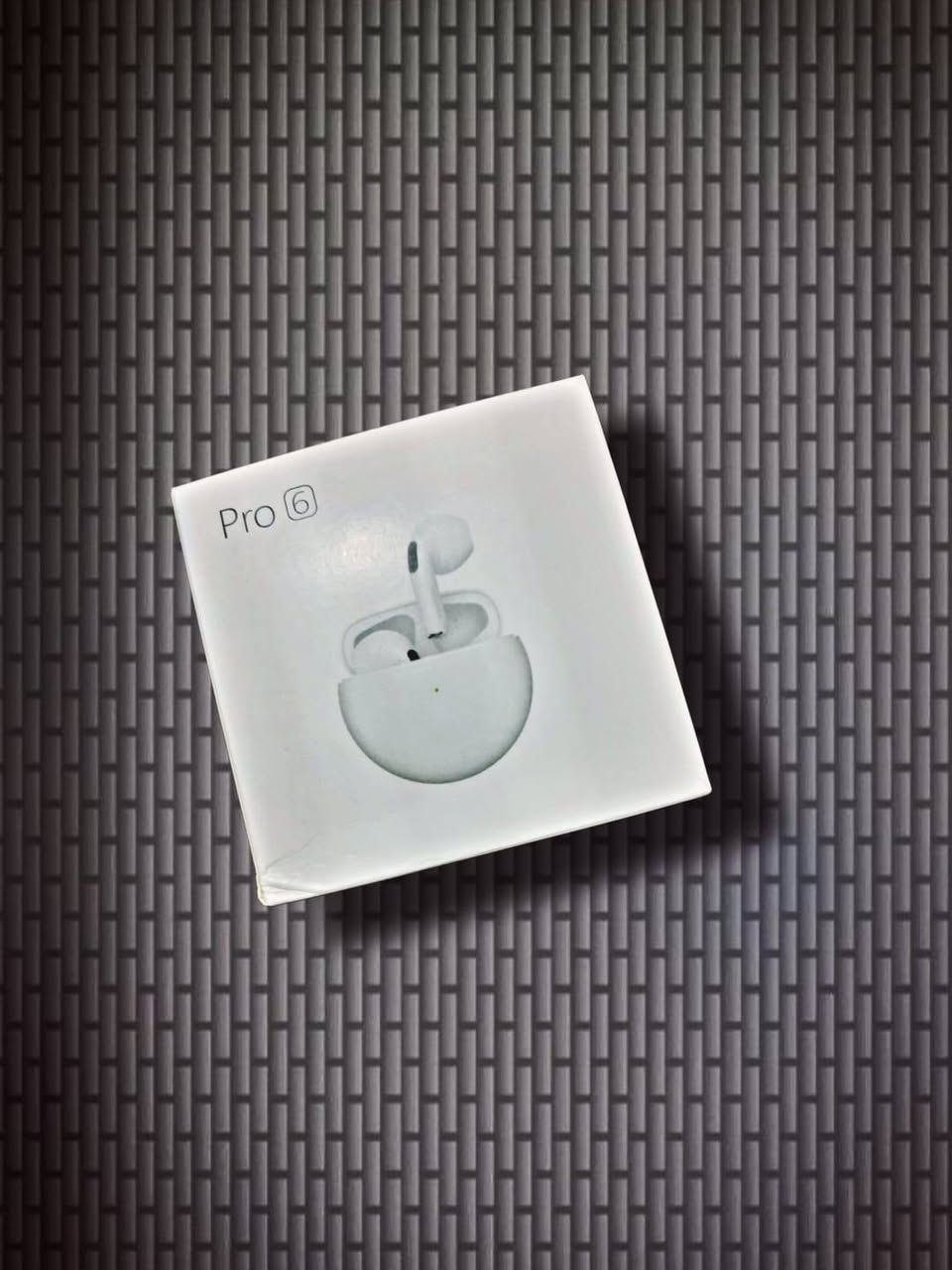 عرض العيد اذا تاخذ 2 ثالثه مجانا 
هذه سماعات أذن لاسلكية Pro 6 TWS. 
الاتصال: بلوتوث لاسلكي.
عناصر التحكم: مستشعرات لمس ذكية للتحكم في الصوت والمكالمات.
التوافق: متوافقة مع أجهزة أندرويد و iOS.
البطارية: علبة شحن تلقائي توفر ما بين 3 إلى 4 ساعات من الاستماع بشحنة واحدة.
المميزات: تصميم خفيف الوزن ومقاوم للرذاذ والعرق
متوفر لون أبيض و وردي بناتي
السعر قطعة الواحدة 8 قطعتين 15 وثالثه مجانا 
 متوفر خاص


**إذا كنت صاحب هذا الإعلان وتريد حذفه لأي سبب، رجاءا أرسل رسالة إلى الدعم الفني**