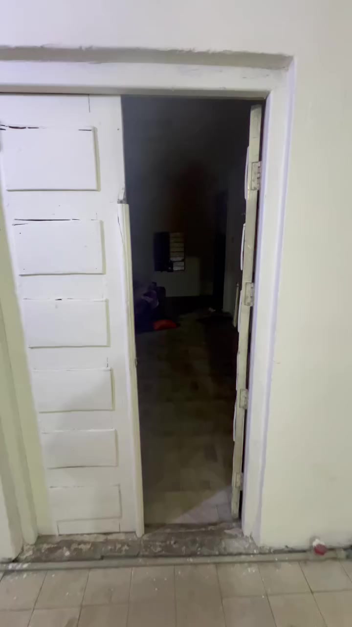 شقه اجار 5 غرف وصاله وخدمات عنوان الاعظمية خلف مستشفى النعمان السكن فقط عوائل حصرا بطاقه سكن اعظميه للاستفسار ***********
