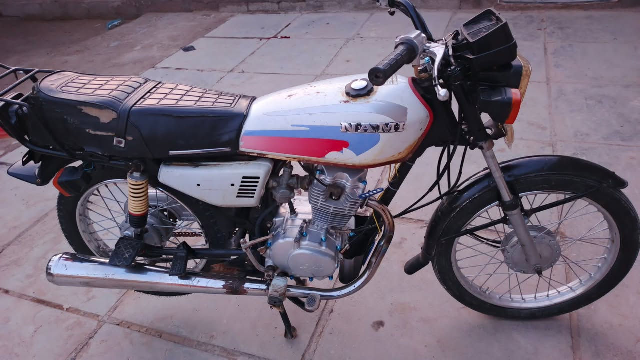 سلام عليكم دراجه ارشه موديل16محرك 23 دراجه ماناقصه شي كهربائيات كلها شغاله مكاني كوت الاحرار ممتواجد خاص فقط اتصل وبيك خير وتدلل ***********
