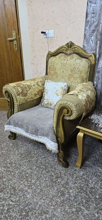تخم ملكي للبيع عشر مقاعد السعر 550الرقم 07704887095