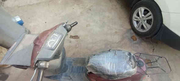 یامەها تایە بۆتایە بەشەرت مەکینە کەپس کابرێتە بیلادی  
لایەتی پێشو دواوە ئیش ئەکات کارەبای ئیشناکات  
دو تایی لۆکی لەژێرە سەعر
150کەمێک مەجال رەقەم موبایل***********
