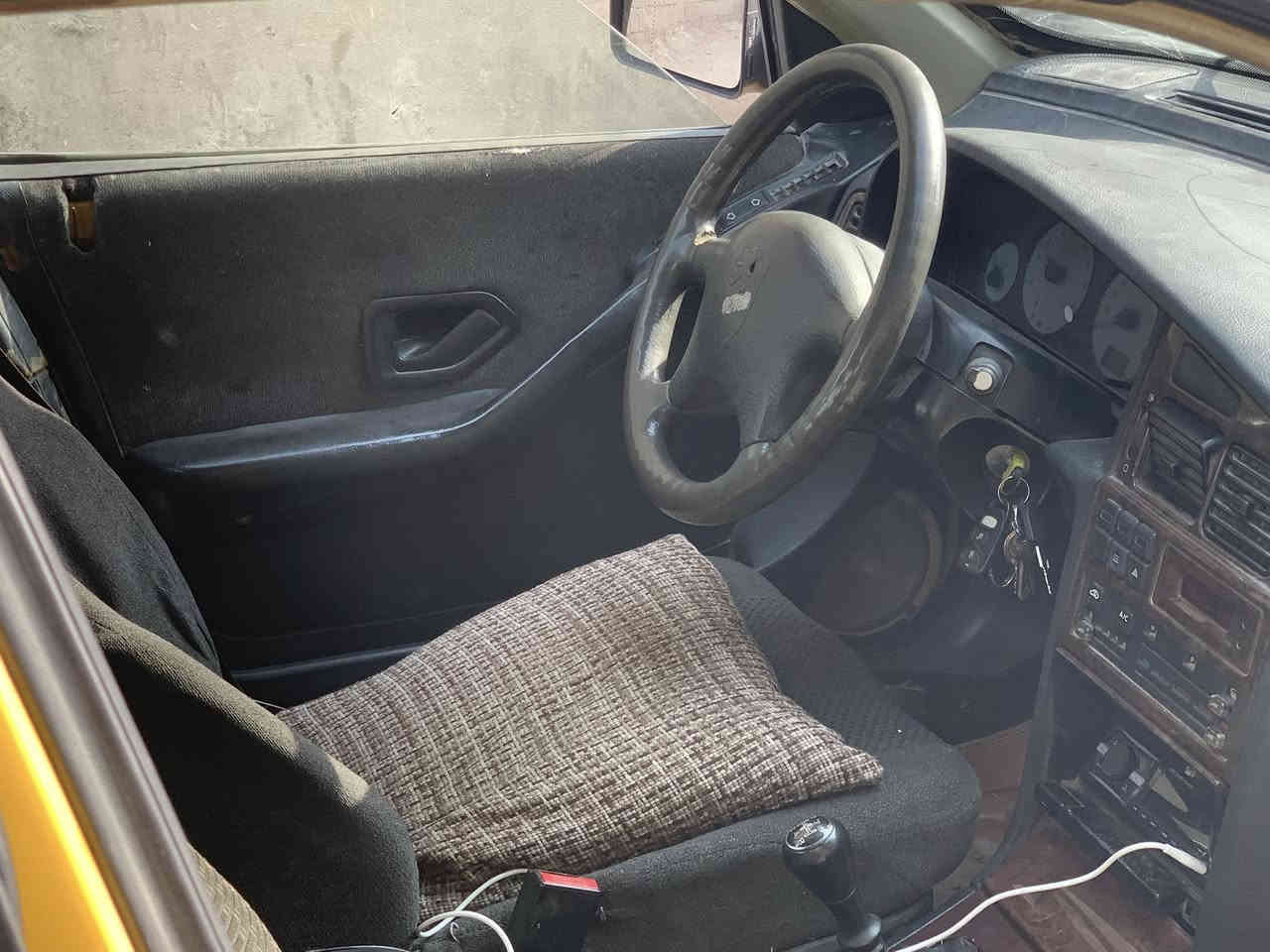 السلام عليكم بيجو بارص للبيع موديل ٢٠١٣ رقم بابل سياره بيها تبخير قليل كهربائيات شغاله كلها تخم تاير باتري جديد سياره خير من الله بيها ضربه جاملغ خلفي جهة السايق وباب سايق مبدل شركه عنوان بغداد سعرها ٣١ وبيها مجال بسيط غير متواجد ع الفيس هاتف ***********
