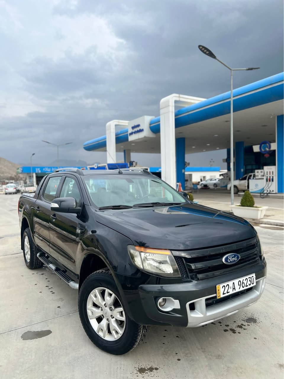 فۆرد ڕەنجەر مۆدیل ٢٠١٥ گاز ٥ پستۆن گێر مەکینە ئەکسل بەشەرت سەنەوی تازەیە بەناو خۆم وەیە ٤ تایەی تازەی لەژێر دایە ١ پەڵەی بۆیاغە بەبێ دەعم و لێدران زۆر جوانو پاکە قەۆات مواسەفاتە کوشن کارەبا و تەعدیل سرعە نرخی ١٥٥ مجال ژ.م*********** رانية, السليمانية
