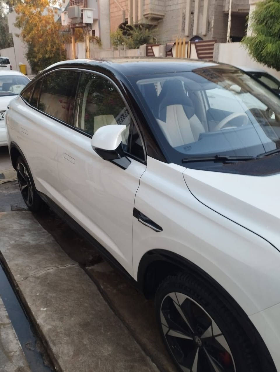 ام جي ويل 2024 شركه وداخل الضمان لون ابيض رقم دهوك كوبون بانزين هزه سنويه كلو جديد ماشيه 37 الف كيلو مواصفات خير من الله وبالصور موجوده المواصفات ضررها دعاميه اماميه وطخه بالباب الخلفي يتعدل بارد وموضوح بالصور أيضا السعر 185 ورقه وبيها مجال للتواصل على الرقم ***********
