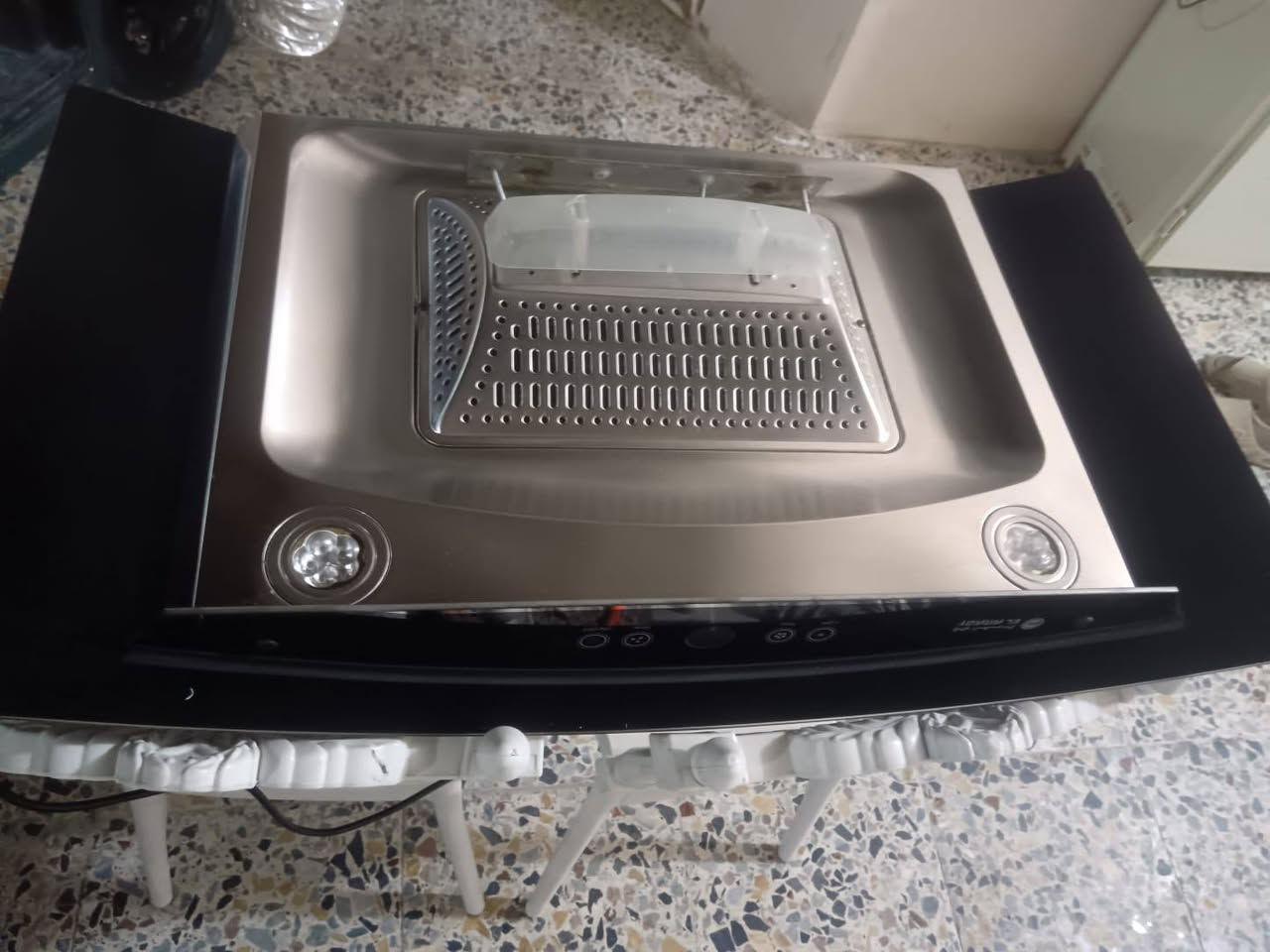 مفرغه هواء (ساحبه) لمس استعمال نظيف سحبها قوي سعرها ١٤٠ الف مكاني كربلاء سيف سعد للتواصل ***********
