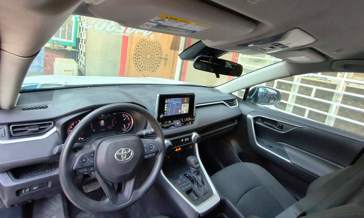 2024 Toyota RAV4 LE 4WD 
للبيع تيوتا راف فور 2024
وارد امريكي
ماشيه 6 آلاف مايل يعني تقريبا زيرو
الضرر الضربه بالويل ومبدل فيها جاملغ ودعاميه وشويه تصليح شطحات بالجوانب
الموصفات 
محرك بانزين 2500
تحكمات القيادة ECO, NORMAL, SPORT SNOW, MUD & SAND, ROCK & DIRT
مساعد قيادة
كامرة خلفية 
زاوية عمياء
مثبت سرعة
رادار امامي
Car play & Android auto 
مرقمه بغداد والسعر 255 وبيها شوي مجال
***********
