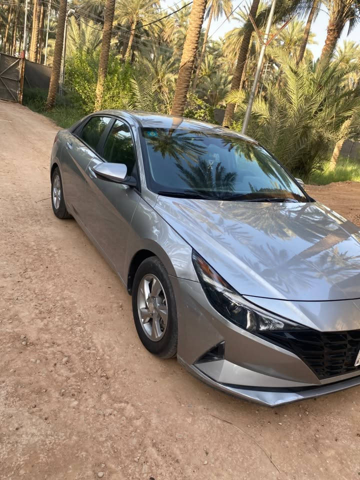 النترا امريكيه ٢٠٢١ حادثه مرفق بالصور التواصل على الرقم *********** السعر 140 وبيه مجال 
رادار امامي
مثبت سرعه 
توقف ذاتي
تحديد مسار 
اشاير بالمري 
تحكمات 
وبعد مواصفات

