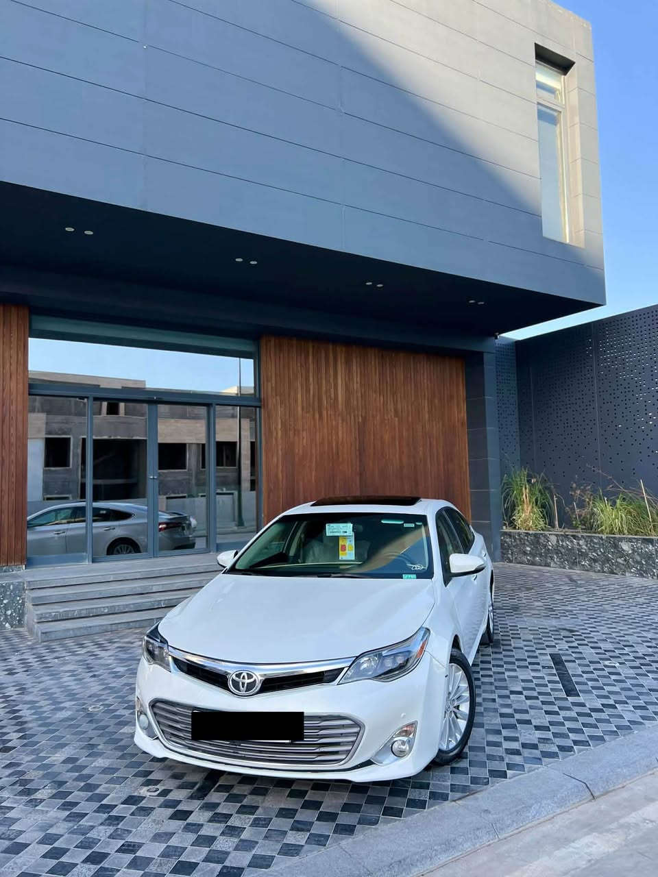 تويوتا افلون موديل 2013 🧿✅
موصفاتها خليجى 
لميتد ماشيه 182 ❤️📦
الف كيلومتر 
زيروو ضررها بونيت جملغ صبغ 
بدون دواخل سونار  موجود 
سنوية جديد رقم اربيل 
سعرها 175 ورقه بيه مجال
*********** واستاب موجود
*********** كركوك, العراق
