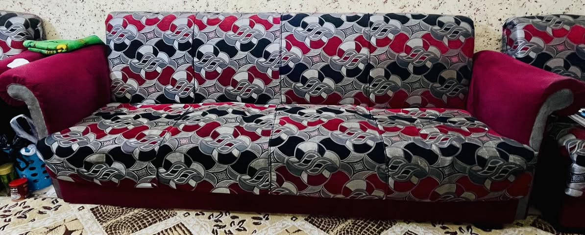 تخم مستعمل للبيع (12مقعد)
المكان ابي غريب البيطره
#السعر 150 

#الاستفسار  *********** بي واتساب
